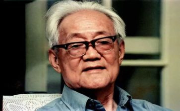 读巴金《随想录》有感模板5篇(《巴金《随想录》：思考人生的智慧之旅》)