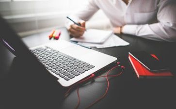 财务出纳半年度总结推荐5篇