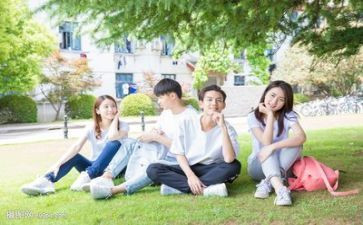 大学自我评价400字6篇(1. 自我评价400字：大学生活总结
2. 我的大学自我评价400字：六篇精华
3. 大学生活回顾：自我评价400字×6
4. 成长之路：六篇大学自我评价
5. 400字见证，大学自我评价×6
6. 大学岁月精华：六篇自我评价)