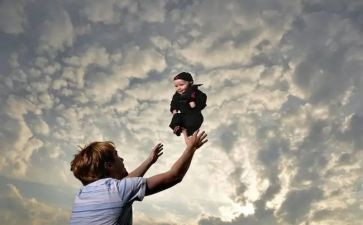 有关于感人的作文模板8篇