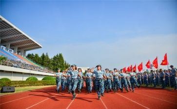 带军训总结报告5篇