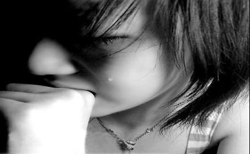 他流泪了,作文7篇