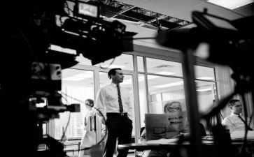 幕后的作文通用7篇