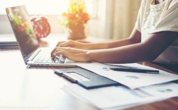 文员自我鉴定模板6篇