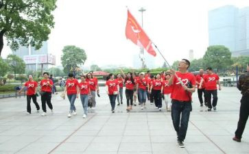 睢我们班的人600字作文8篇