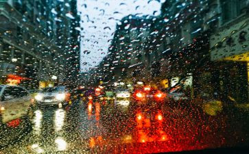 《小英雄雨来》观后感400字6篇(《小英雄雨来》：勇敢少年的感人故事)